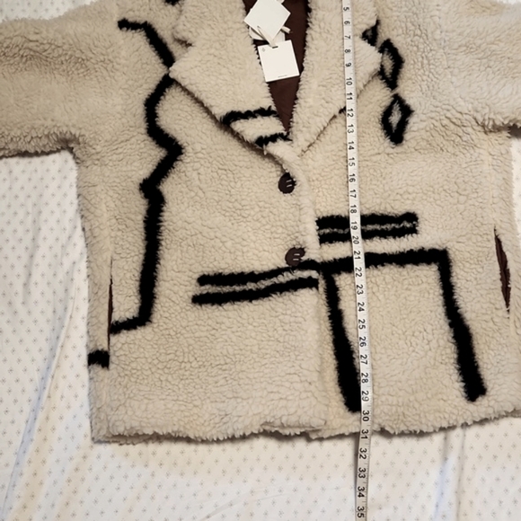 Alysi CABAN abstract print faux fur 2 button jacket sz 6 Oversized - Picture 9 of 12